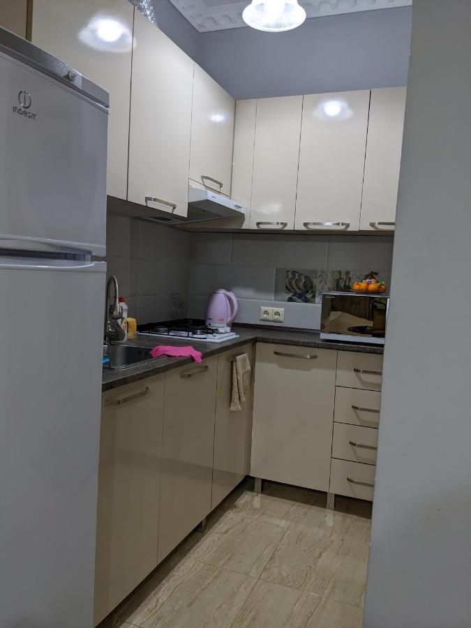 Berapartment With Mountain View Batumi Exterior photo