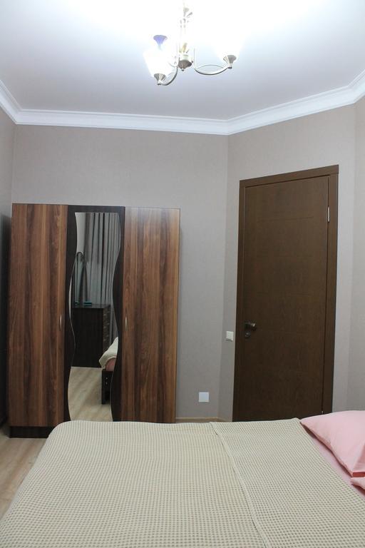 Berapartment With Mountain View Batumi Exterior photo